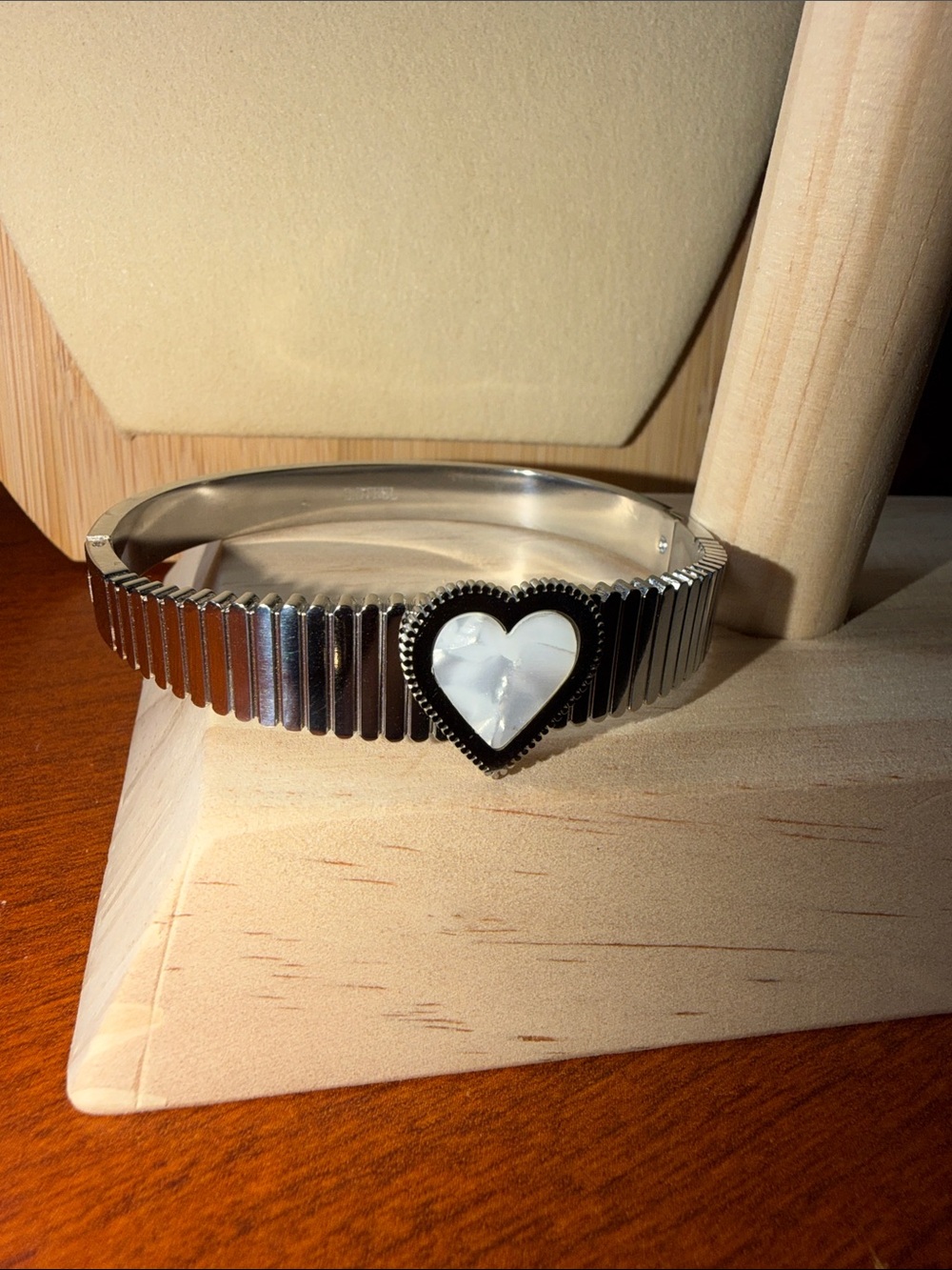 Silver-Tone Ribbed Hinged Bangle Bracelet with Center Detail
